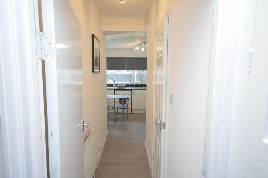 4 Bedroom House In East Londres Extérieur photo