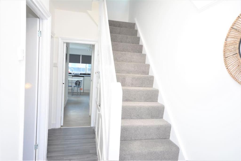 4 Bedroom House In East Londres Extérieur photo